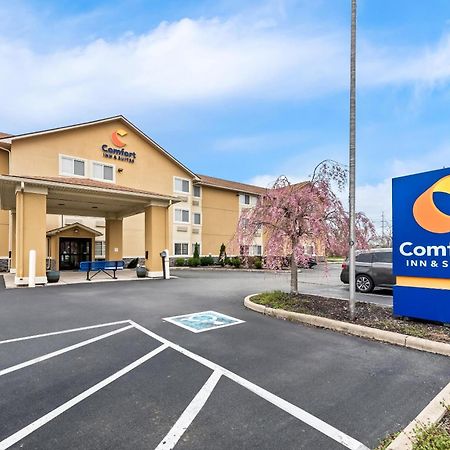 Comfort Inn & Suites Fairborn Near Wright Patterson Afb Екстериор снимка