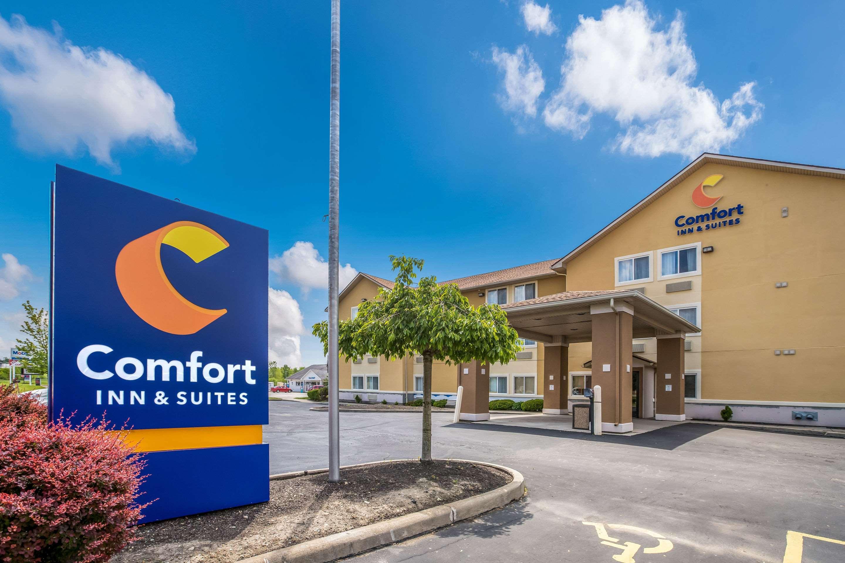 Comfort Inn & Suites Fairborn Near Wright Patterson Afb Екстериор снимка